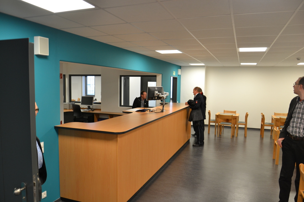 Bild des Besuchsbereichs (zum Artikel aktuelle Informationen zum Besuch in der JVA Bremervörde)